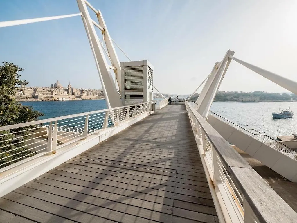 Luxury Apt Ocean Views In Tigne Point, With Pool Sliema 0*,  Malta